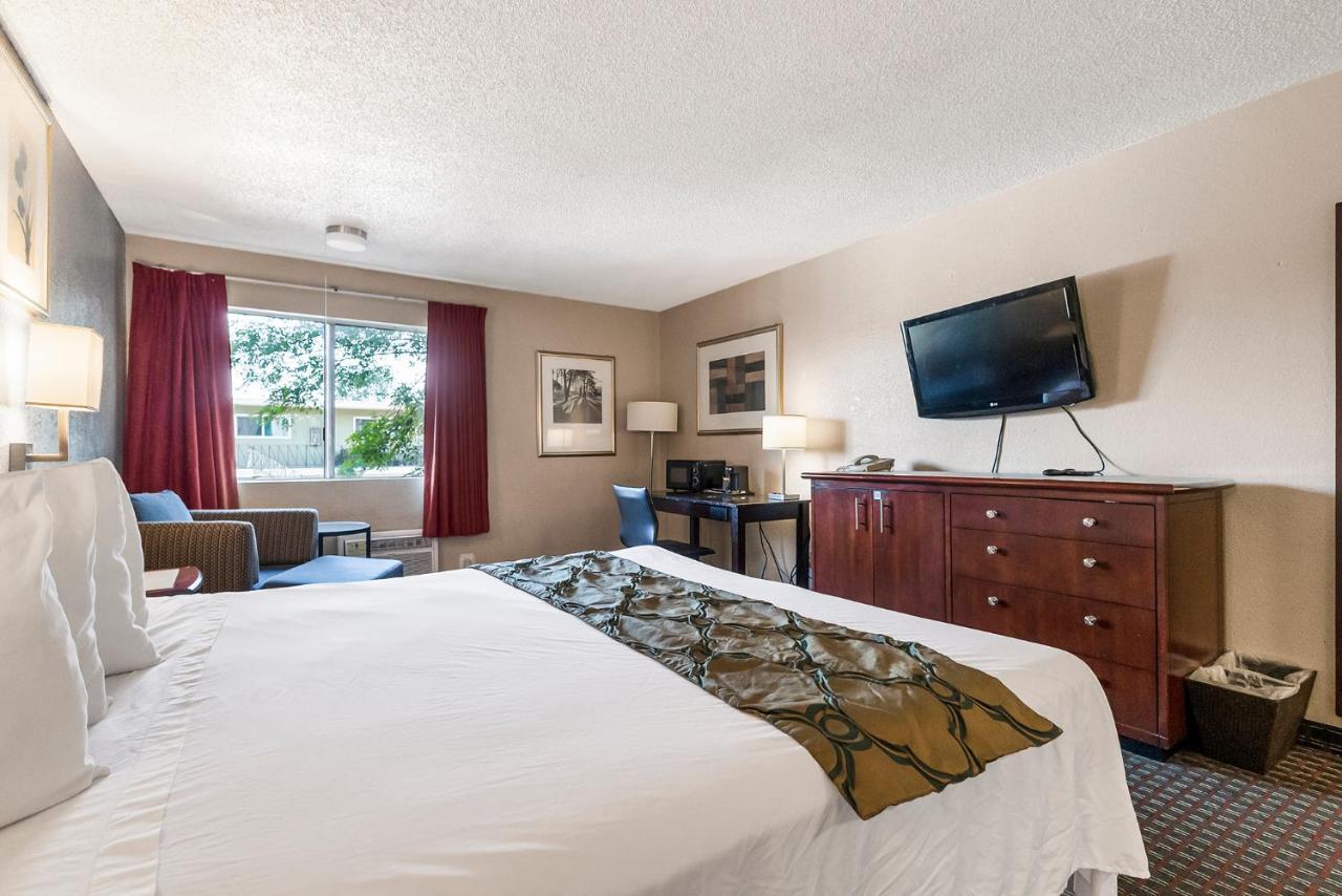 Heritage Inn Express Hayward Εξωτερικό φωτογραφία