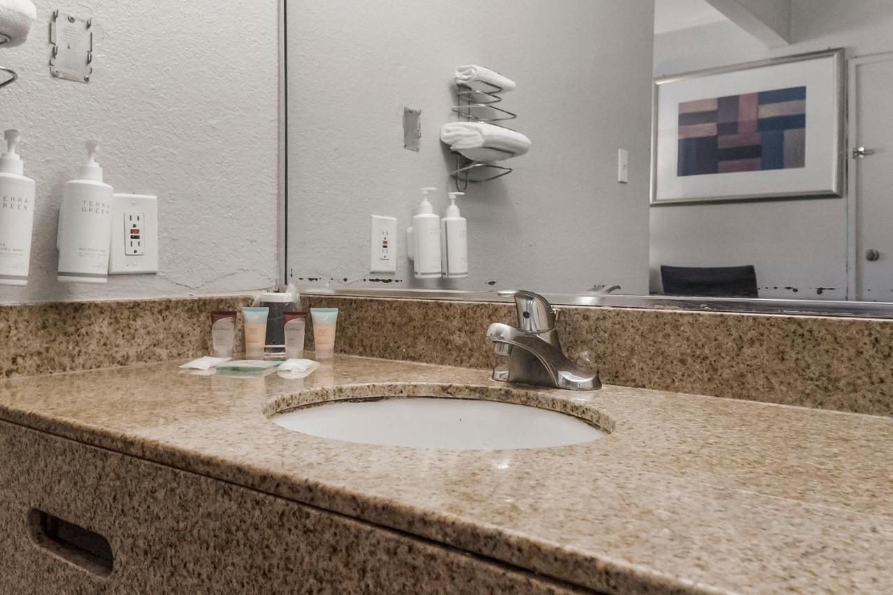 Heritage Inn Express Hayward Εξωτερικό φωτογραφία