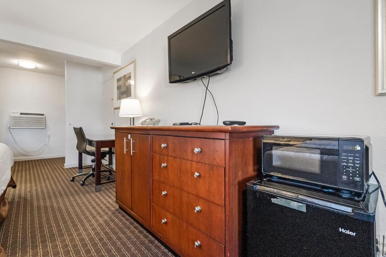 Heritage Inn Express Hayward Εξωτερικό φωτογραφία
